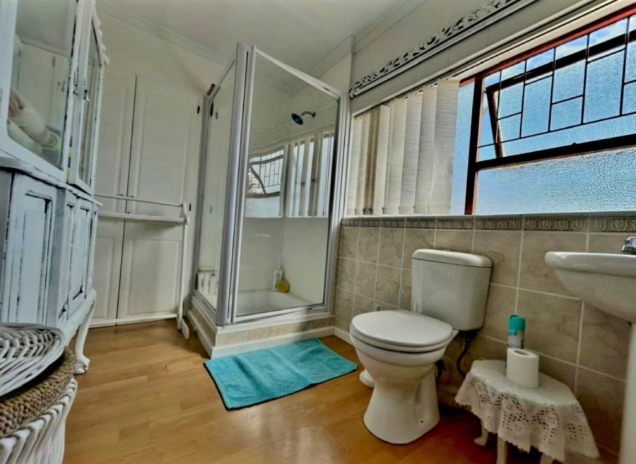  Bedroom Property for Sale in Hartenbos Heuwels Western Cape